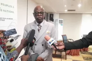 Cotonou : Dr Faustin Dahito lance son livre « Droit des peuples à l'énergie, devoir des Nations »