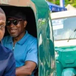 Vodun Days 2026 : arrivée de Talon à bord d'un tricycle à Ouidah, ce qu'il faut comprendre