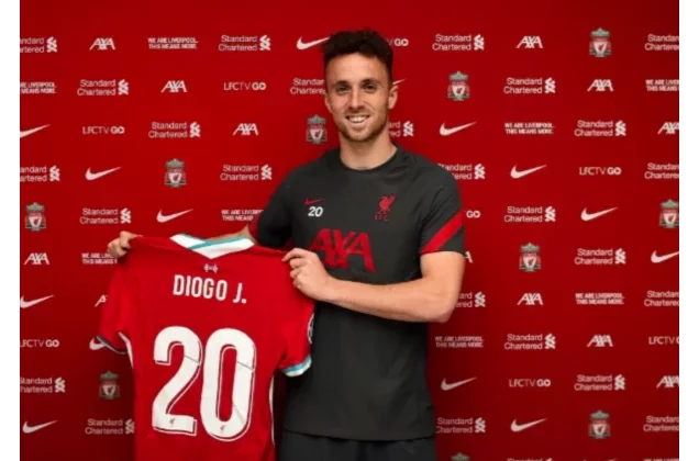 Diogo Jota : le numéro 20 du joueur décédé dans un accident de la route, "immortalisé" à Liverpool