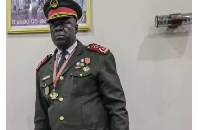 Guinée-Bissau : un général investi président après le coup d'État militaire