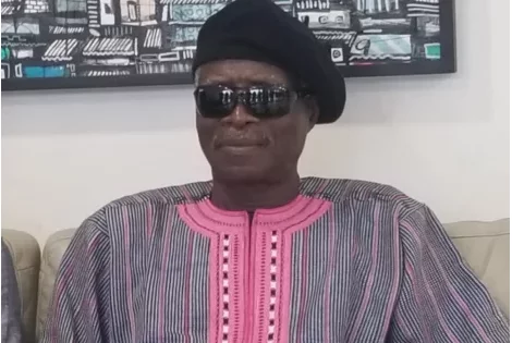 Sagbohan : la légende vivante de la musique béninoise reçoit l'artiste Sessimè et sa fille lors d'une rencontre inédite (image)