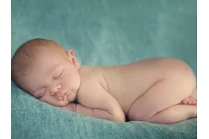 Sommeil : 5 étapes pour s'endormir en seulement 3 minutes, selon Dr Kamel Lafia
