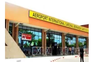 Bénin : le gouvernement rebaptise l'aéroport de Cotonou 