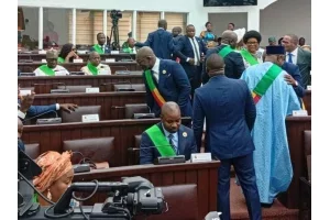 Installation de la 10e législature : liste des députés déjà présents au Parlement