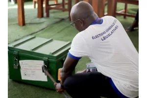 Législatives 2026 : la Cour constitutionnelle réceptionne les premières cantines