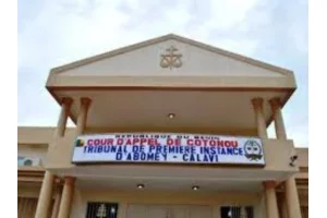 Bénin : le professeur Marcel Houinato condamné à 10 ans de prison pour viol sur mineure 