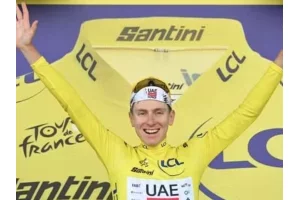 Tour de France. Remco Evenepoel remporte le contre-la-montre, Pogacar prend le maillot jaune