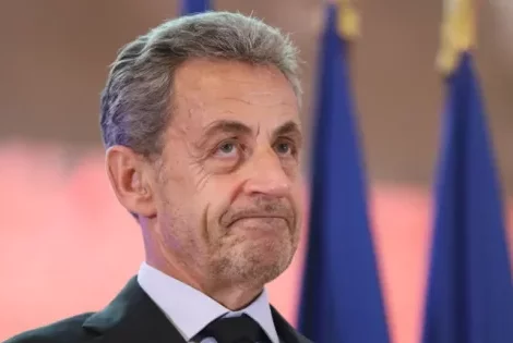 France : exclu de la Légion d'honneur, Nicolas Sarkozy s'en remet à la CEDH