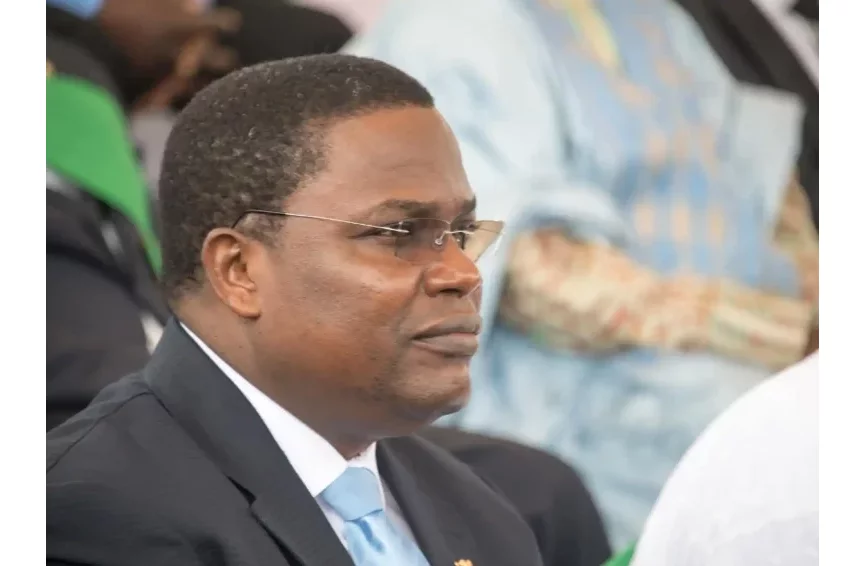 Révision constitutionnelle au Bénin : Aké Natondé justifie la présence de militaires dans le futur Sénat