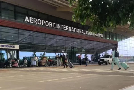 Attaque de Niamey : l'État islamique revendique l'assaut contre l'aéroport et la base militaire