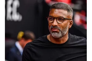 Ligue 1 : mauvaise nouvelle pour l'entraîneur sénégalais Habib Beye du Stade Rennais