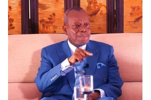 Me Robert Dossou : « je ne pourrais pas penser qu'à l'heure actuelle, au Bénin, des gens puissent penser faire un putsch »