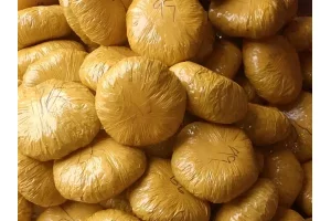 Savalou : exploit du commissaire Ogougbé et ses hommes, 140 plaquettes de chanvre indien saisies à Tchètti