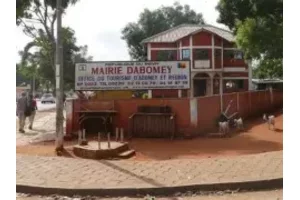 Bénin : taxe annoncée sur les services de sonorisation et de location de bâches et chaises à Abomey