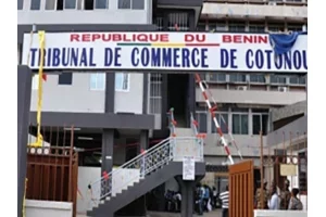 Bénin : un débiteur du PADME sollicite un délai de grâce devant le tribunal de commerce de Cotonou