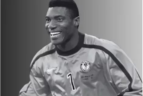 Patrice Motsepe de la CAF pleure l'ancien capitaine de l'équipe nationale du Nigeria, Peter Rufai
