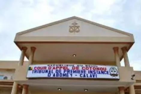 Bénin : une veuve accuse sa belle-famille d'avoir détourné 18 millions de francs CFA à Abomey-Calavi