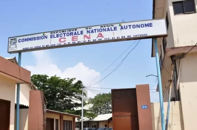 Élections 2026 : la CENA organise une formation en ligne pour les observateurs nationaux et internationaux 