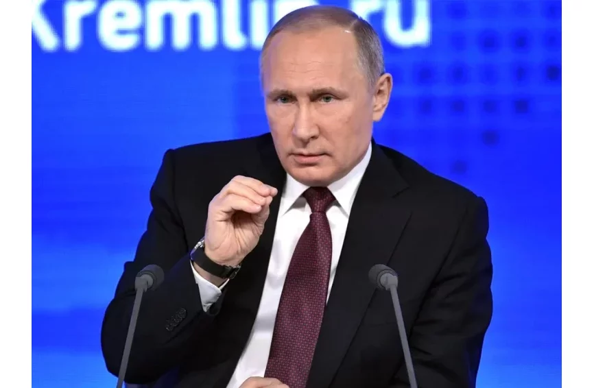 Vladimir Poutine réagit au décès du guide iranien Ali Khamenei