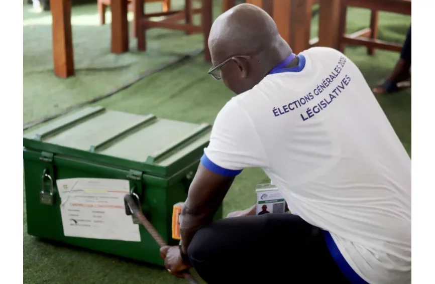 Législatives 2026 : la Cour constitutionnelle réceptionne les premières cantines