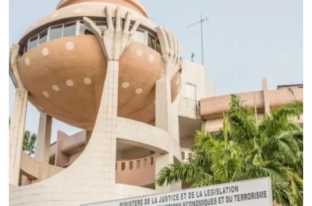 Coup d'Etat déjoué : les mutins et personnes interpellés devant le juge des libertés