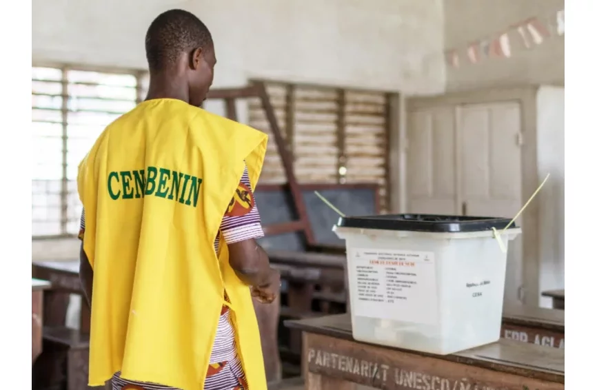 Coup d'État avorté au Bénin : les clarifications du gouvernement sur la question du report des élections