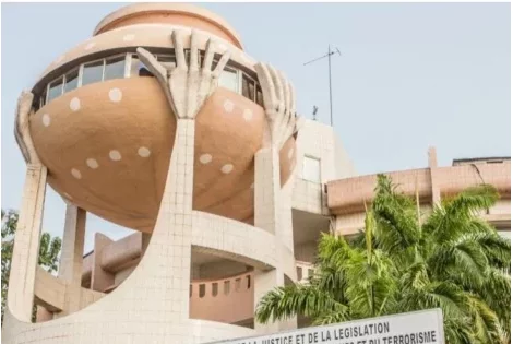 Bénin : le DG du Fagace et son ex-directeur des risques devant la Criet pour une affaire de harcèlement par voie électronique
