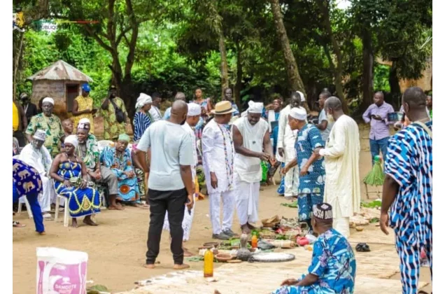 Vodun Days 2026 : Les rituels du Tofâ exécutés dans la forêt sacrée de Kpassè 
