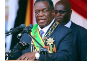 Zimbabwé : une réforme constitutionnelle prévoit d'étendre le mandat du président Mnangagwa, 83 ans jusqu'en 2030