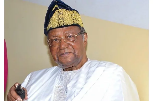 Tentative de Coup d'Etat au Bénin : Nicéphore Soglo brise le silence et appelle à l'unité nationale