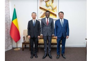 Assemblée nationale : les ambassadeurs de France et de Chine accrédités au Bénin chez Djogbénou