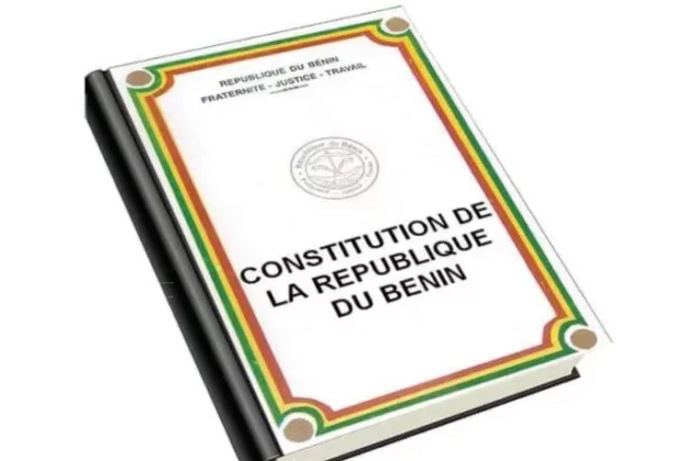 Constitution : voici le texte intégral de la loi fondamentale modifiée par les députés