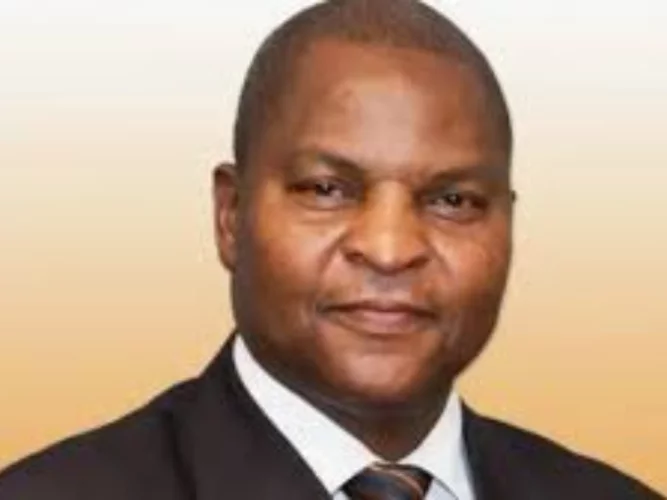 Centrafrique : Faustin-Archange Touadéra reconduit dès le premier tour avec plus de 76 % des voix (résultats provisoires)