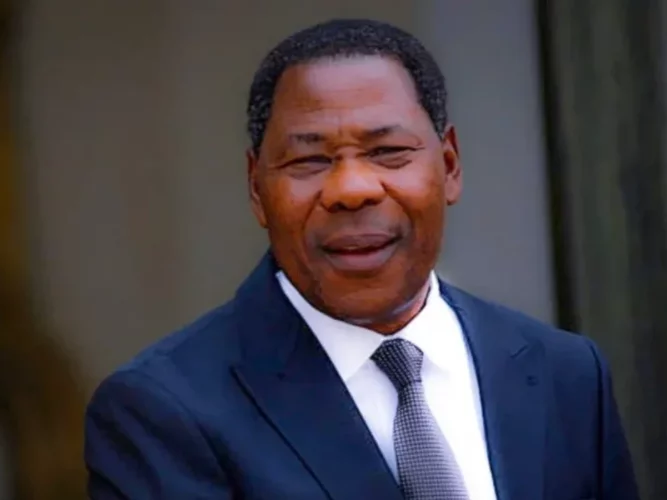 Bénin : le parti "Les Démocrates" s'oppose à la démission de Boni Yayi, ce que prévoit l'état-major 