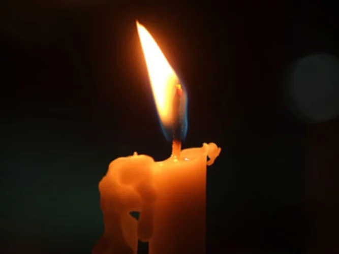 Bénin : en pleine prédication, un berger de l'église catholique s'effondre devant les fidèles et meurt