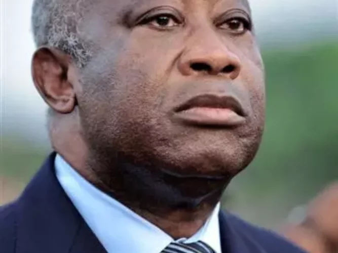 Présidentielle en Côte d'Ivoire : l'opposant Gbagbo dénonce un coup d'État civil