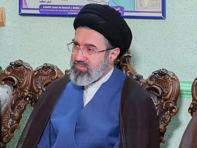 Iran : après la mort de Khamenei, son fils désigné nouveau guide