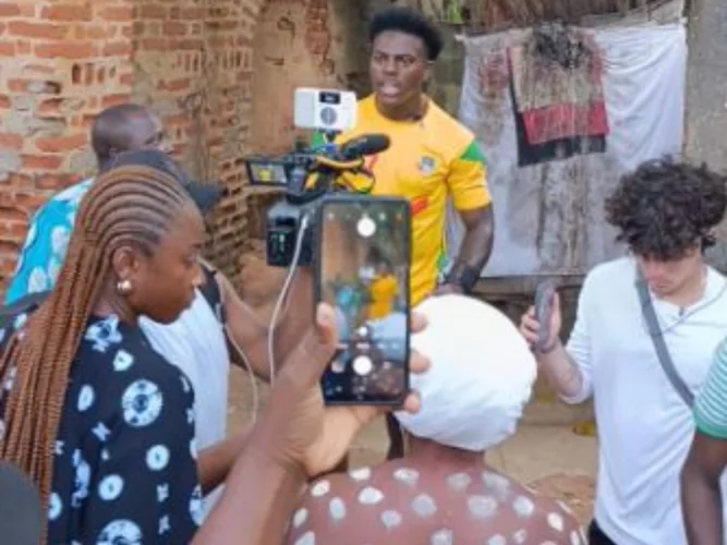 Tourisme au Bénin : le tiktokeur américain IshowSpeed en visite à Ouidah