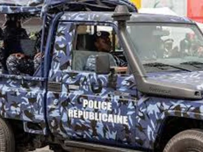 Allada : voulant vendre un « œuf d'arc-en-ciel », un escroc s'est fait cueillir par la Police