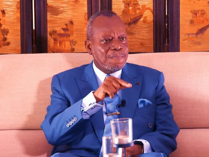 Me Robert Dossou : « je ne pourrais pas penser qu'à l'heure actuelle, au Bénin, des gens puissent penser faire un putsch »