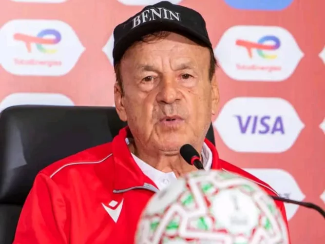 CAN 2025 : le Onze de Gernot Rohr face au Botswana