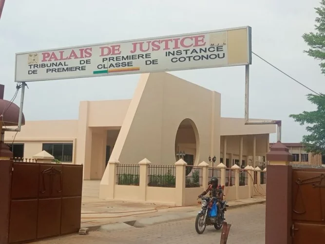 Faux appel à contribution financière : le Tribunal de Cotonou met en garde contre une usurpation d'identité 