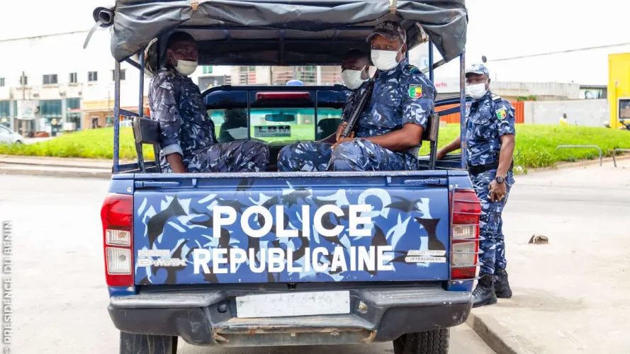 Bénin : arrestation d'un homme en fuite pour avoir fait boire de l'acide à sa compagne à Paouignan