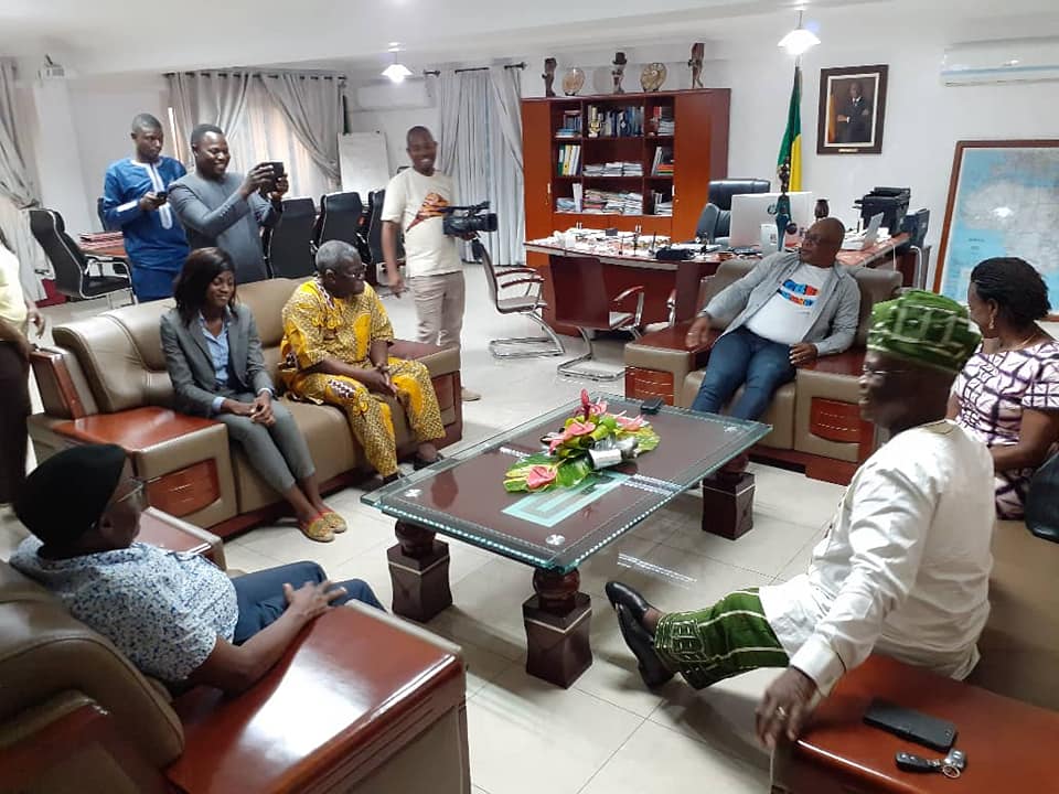 Gohou Michel et Digbeu Cravate chez le ministre Jean-Claude Houssou