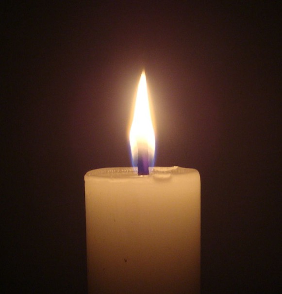 combustion-humaine-spontanee-effet-meche-bougie-2.jpg