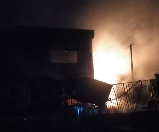 incendie_a_dantokpa-d014b.jpg