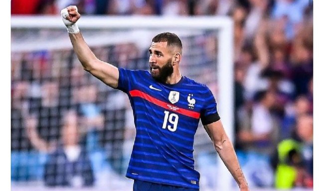 Benzema : voici les dessous de sa retraite internationale avec les Bleus