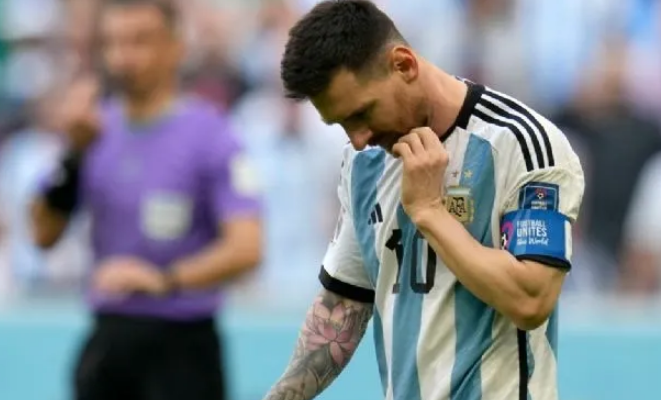 messi_en_difficulte.png