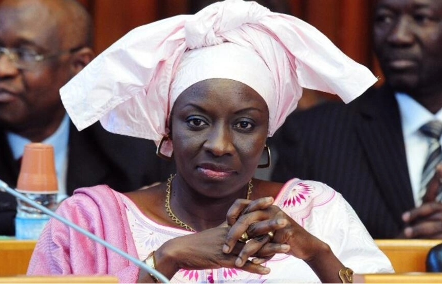 Sénégal : opposée au 3è mandat de Macky Sall, l’ex Première-ministre Aminata Touré déchue de son mandat de député