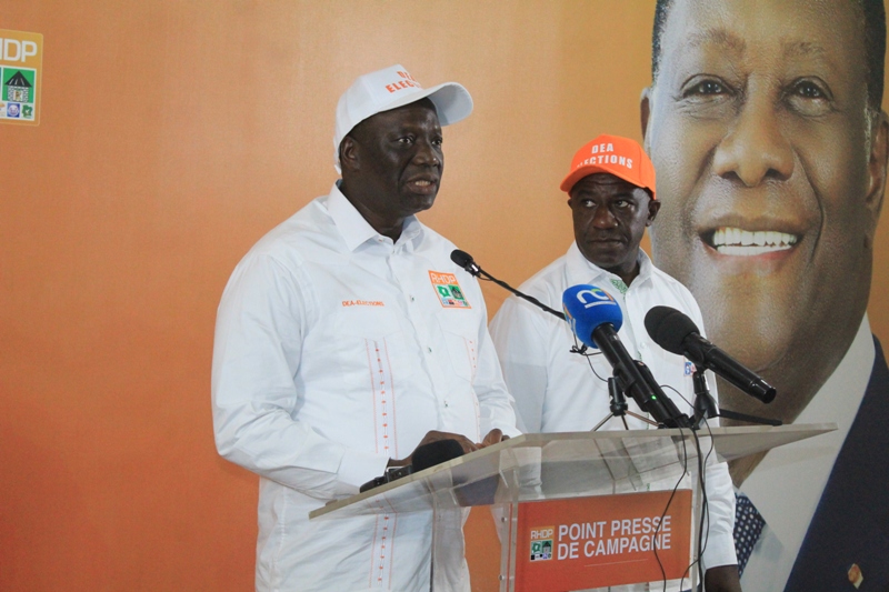 Côte d’Ivoire : le parti de Ouattara répond au « Conseil national de transition » de l’opposition